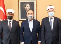 Τσαβούσογλου: Συναντήθηκε με τους ψευτομουφτήδες