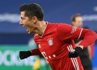 Αχόρταγη η Παρί Σεν Ζερμέν: Στο Παρίσι ο μάνατζερ του Λεβαντόφσκι