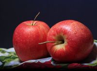 Μήλα: Συμβουλές για να μην μαυρίζουν