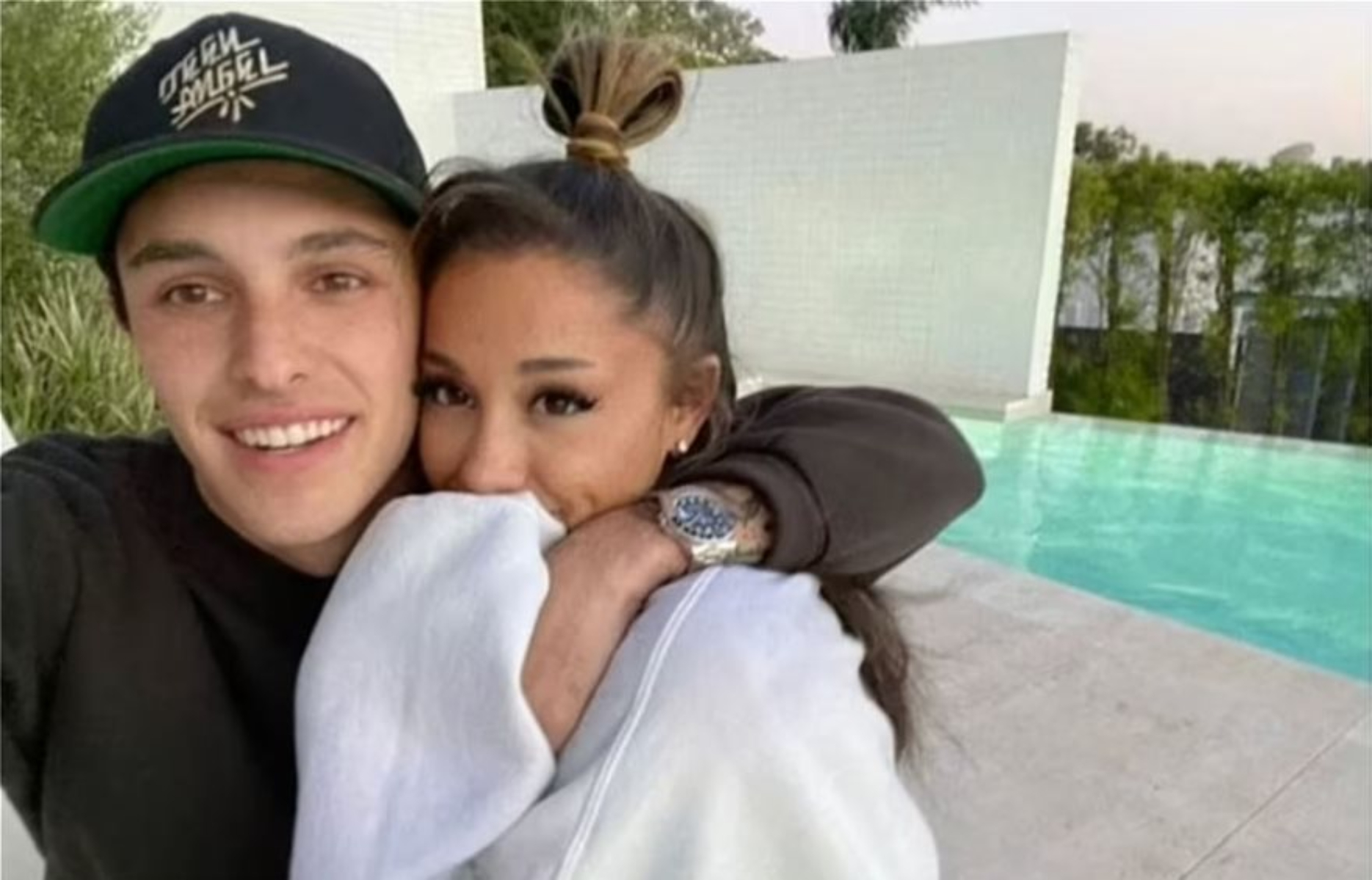Ariana Grande: Μυστικός γάμος στο Μοντεσίτο της Καλιφόρνιας