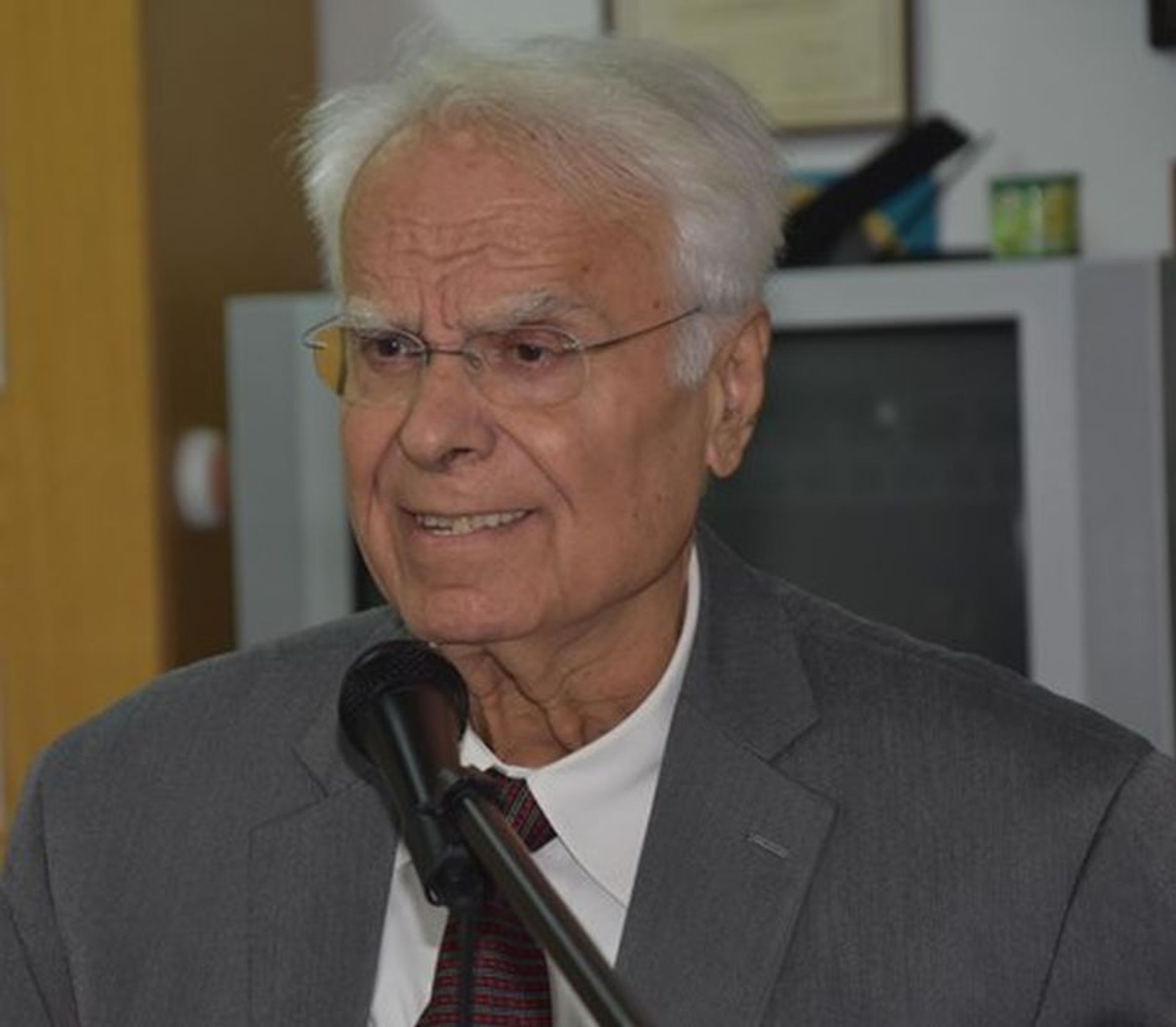 Πέθανε ο Δημήτρης Αρχοντάκης