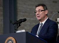 Μπουρλά: Αισιόδοξος για το χάπι του κορωνοϊού Μπουρλά: Αισιόδοξος για το χάπι του κορωνοϊού