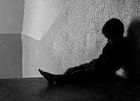 Αττική: Ελεύθερος υπό όρους ο εκπαιδευτικός που έστελνε σεξουαλικά μηνύματα σε ανήλικες μαθήτριες