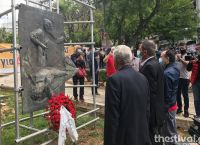 Πρωτομαγιά Θεσσαλονίκη: Κατάθεση στεφάνων από το ΕΚΘ Πρωτομαγιά Θεσσαλονίκη: Κατάθεση στεφάνων από το ΕΚΘ
