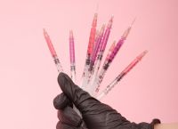 Εξατομικευμένα εμβόλια που εμφυτεύονται για καρκίνο και κορωνοϊό Εξατομικευμένα εμβόλια που εμφυτεύονται για καρκίνο και κορωνοϊό