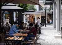 Θεσσαλονίκη: Κοσμοσυρροή στα καταστήματα εστίασης – Κρατήσεις μέχρι και τα τέλη Αυγούστου Θεσσαλονίκη: Κοσμοσυρροή στα καταστήματα εστίασης – Κρατήσεις μέχρι και τα τέλη Αυγούστου