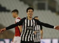 Ολυμπιακός ποδόσφαιρο: Κοιτάζει και Γιόβιτς