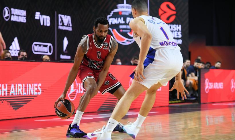 Αρμάνι – ΤΣΣΚΑ 83-73: Τρίτη η ομάδα του Μεσίνα