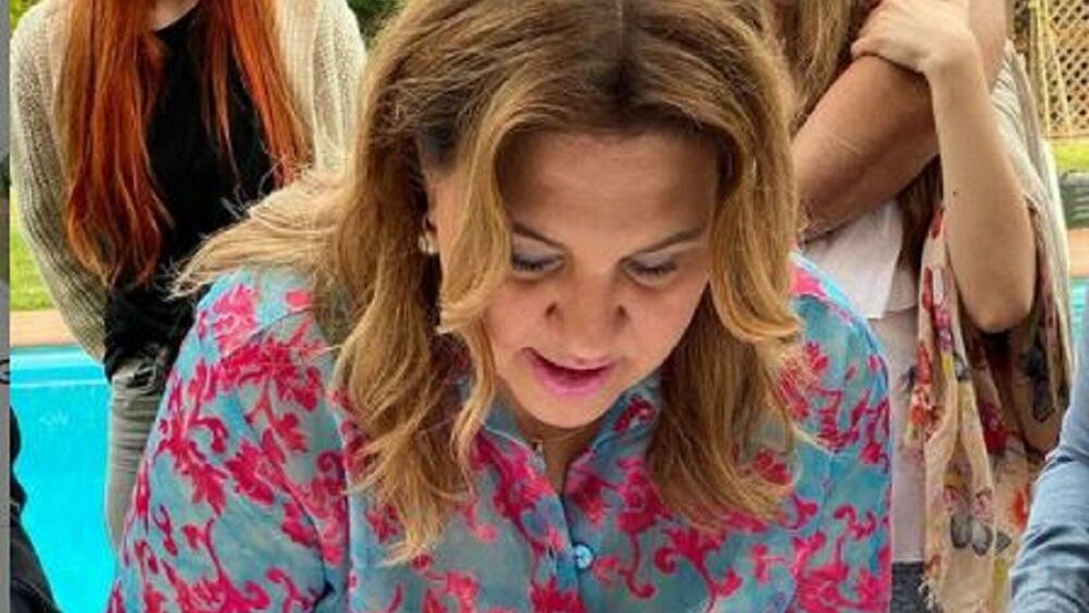 Δέσποινα Μοιραράκη: Έσβησε τούρτα με 41 κεράκια – Στο twitter έγινε χαμός