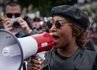 Βρετανία: Ακτιβίστρια του Black Lives Matter δέχτηκε πυροβολισμό στο κεφάλι Βρετανία: Ακτιβίστρια του Black Lives Matter δέχτηκε πυροβολισμό στο κεφάλι