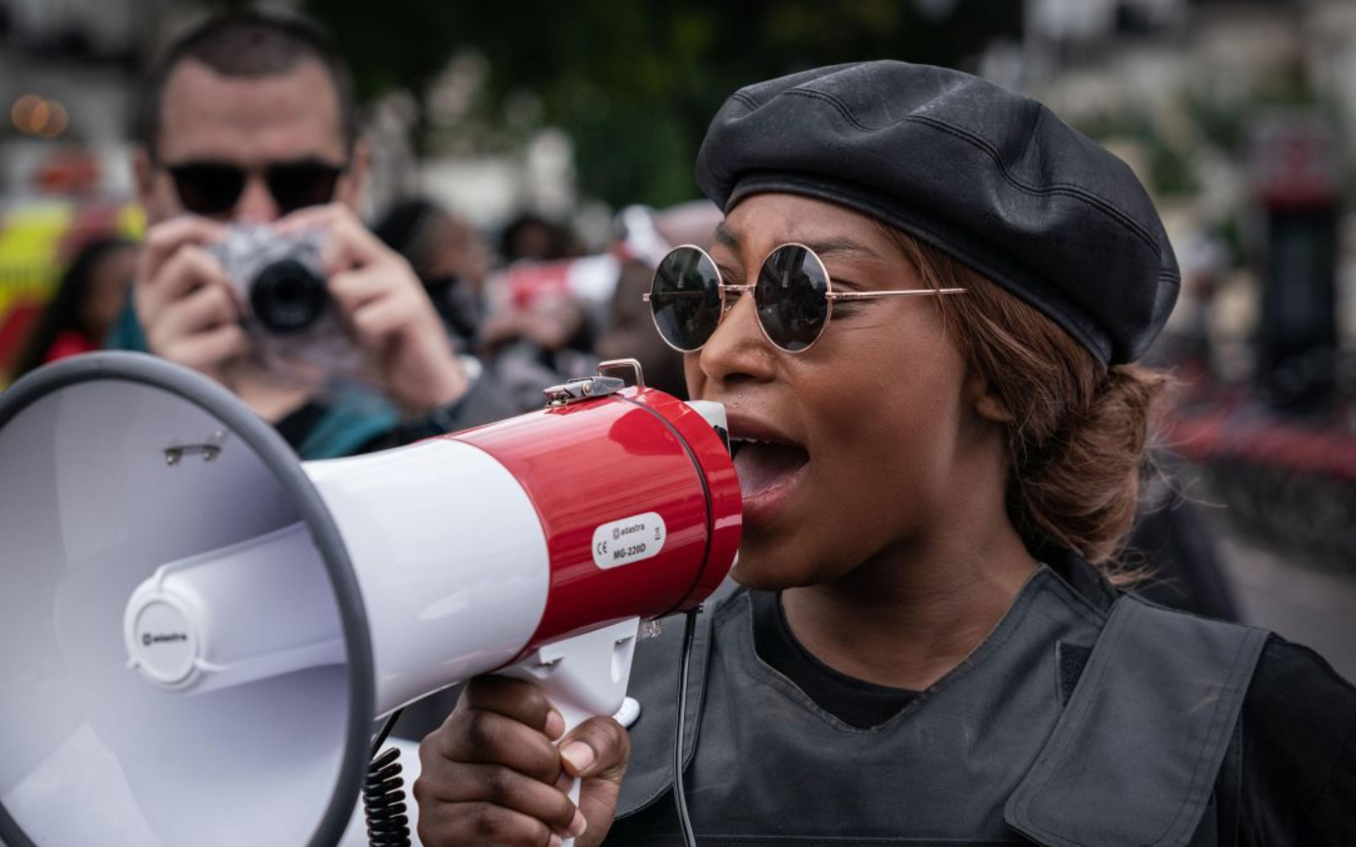 Βρετανία: Ακτιβίστρια του Black Lives Matter δέχτηκε πυροβολισμό στο κεφάλι