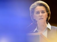 Φον ντερ Λάιεν: Οδεύουμε στον εμβολιασμό του 70% του πληθυσμού έως τέλη Ιουλίου