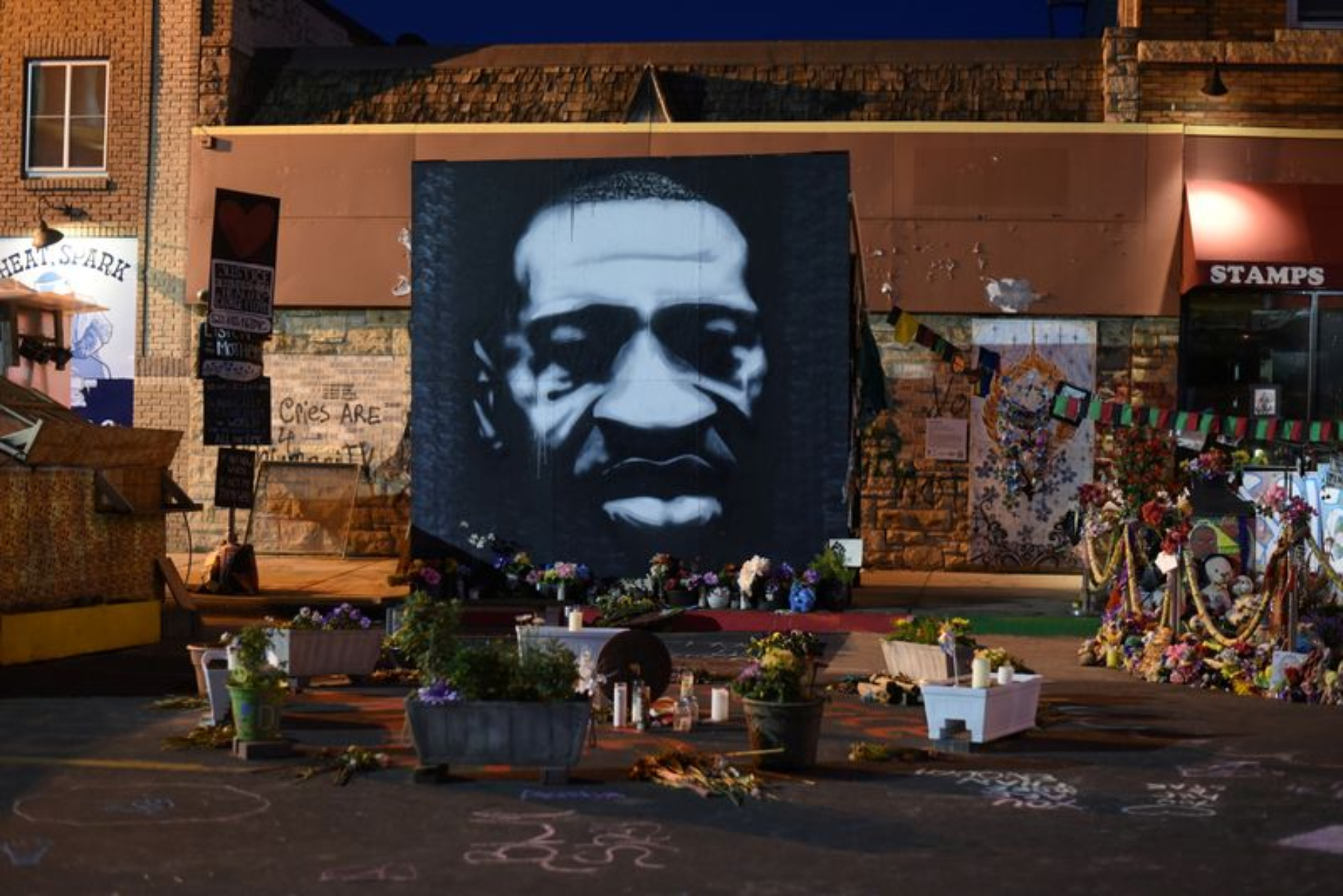 ΗΠΑ: Πυροβολισμοί κοντά στο σημείο όπου σκοτώθηκε πέρσι ο Τζόρτζ Φλόιντ