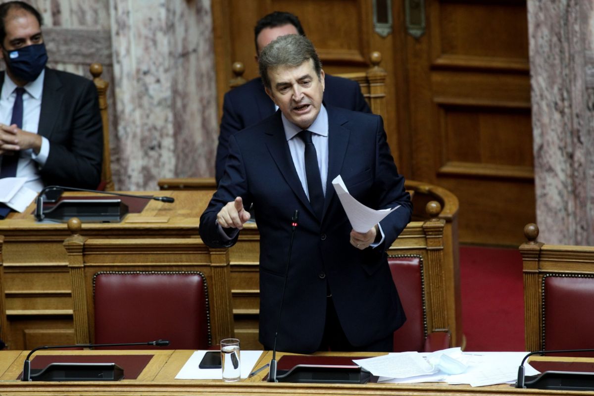 Χρυσοχοΐδης: Με το οργανωμένο έγκλημα θα έχουμε πόλεμο