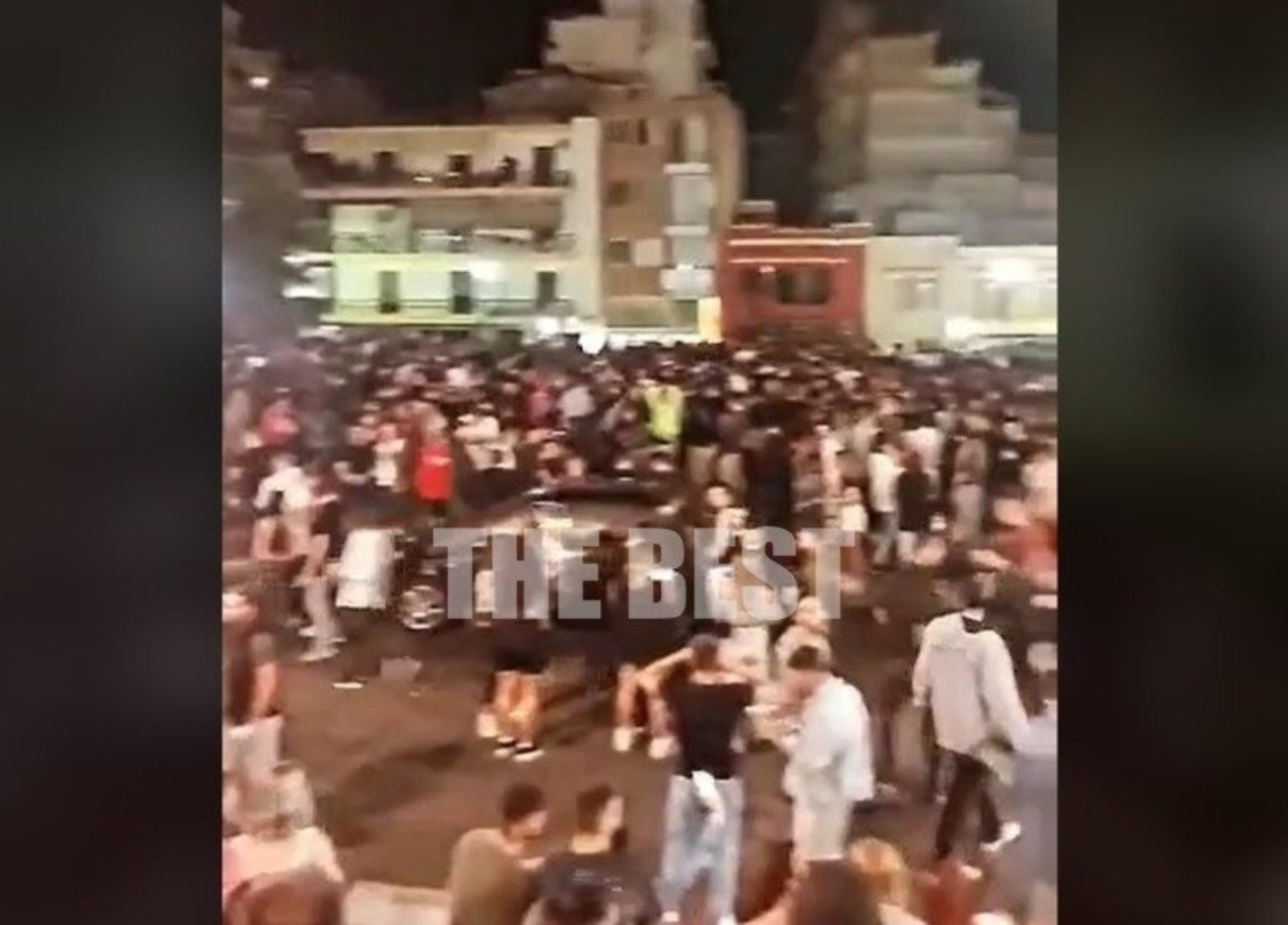 Πάτρα κορωνοπάρτι: Εικόνες καρναβαλιού από την Παντάνασσα
