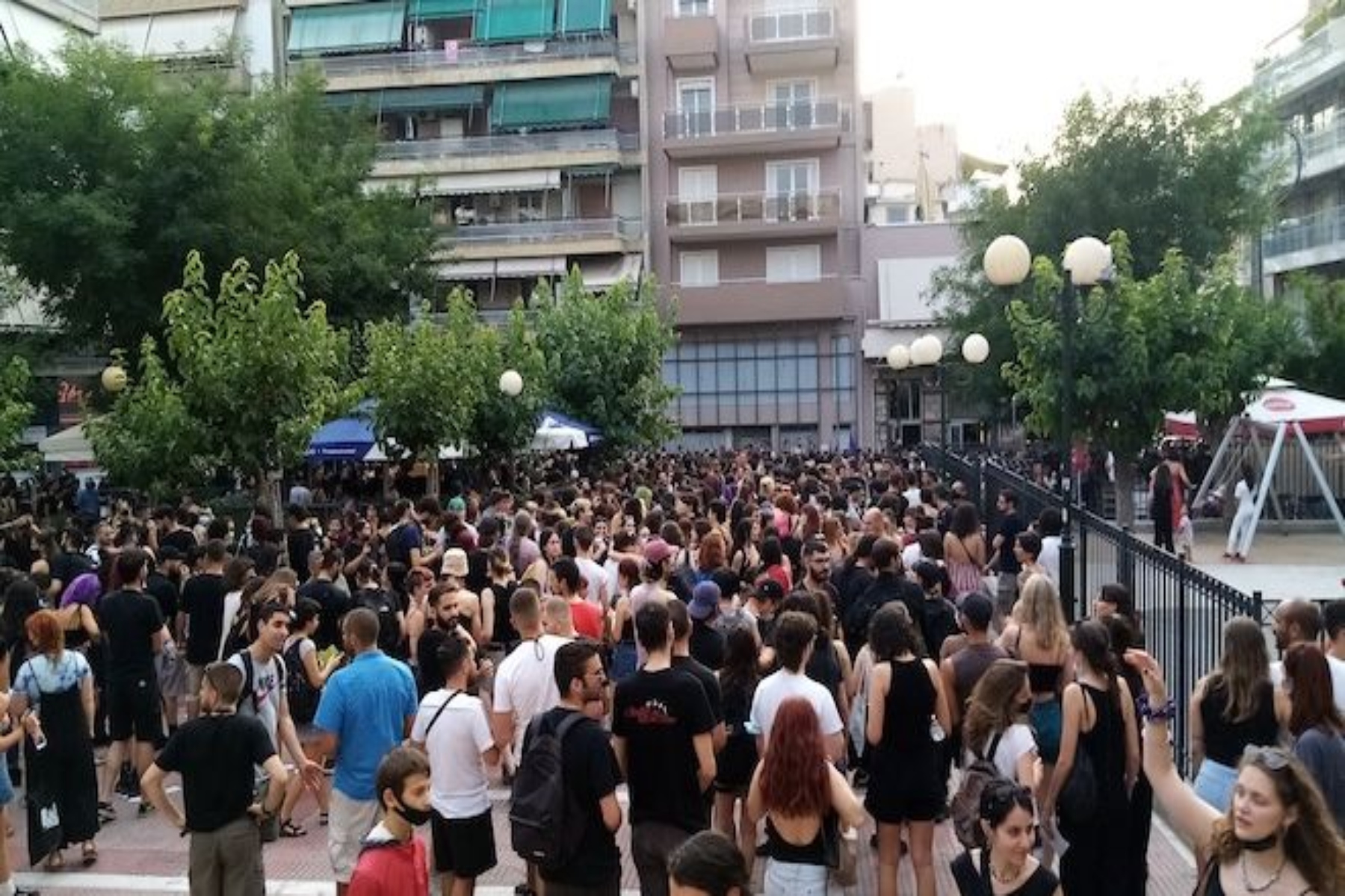 Πετράλωνα: Συγκέντρωση διαμαρτυρίας για τον βιασμό της 50χρονης