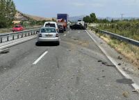 Τρίκαλα: Τροχαίο στην εθνική οδό Τρικάλων-Λάρισας Τρίκαλα: Τροχαίο στην εθνική οδό Τρικάλων-Λάρισας