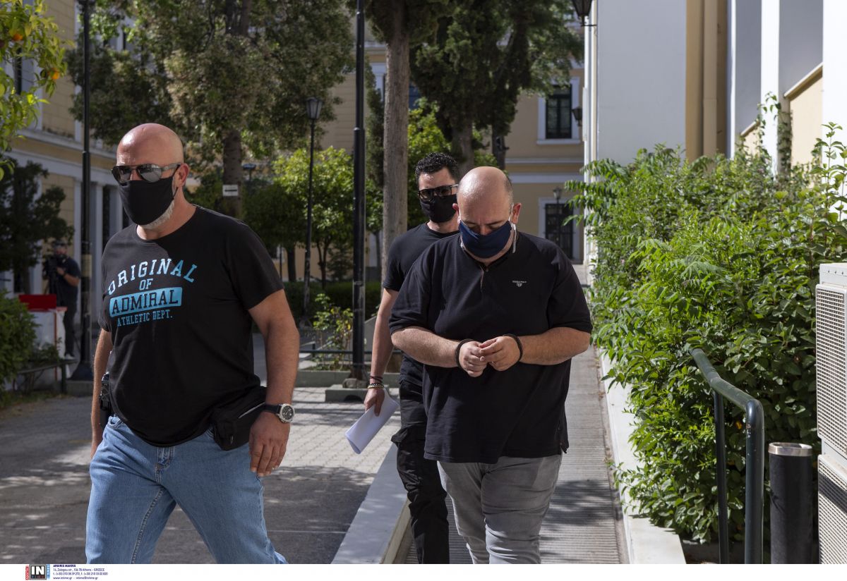 Ραφήνα 13χρονη: Ήταν αποφασισμένος να με βάλει στο αυτοκίνητο παρά τη θέλησή μου