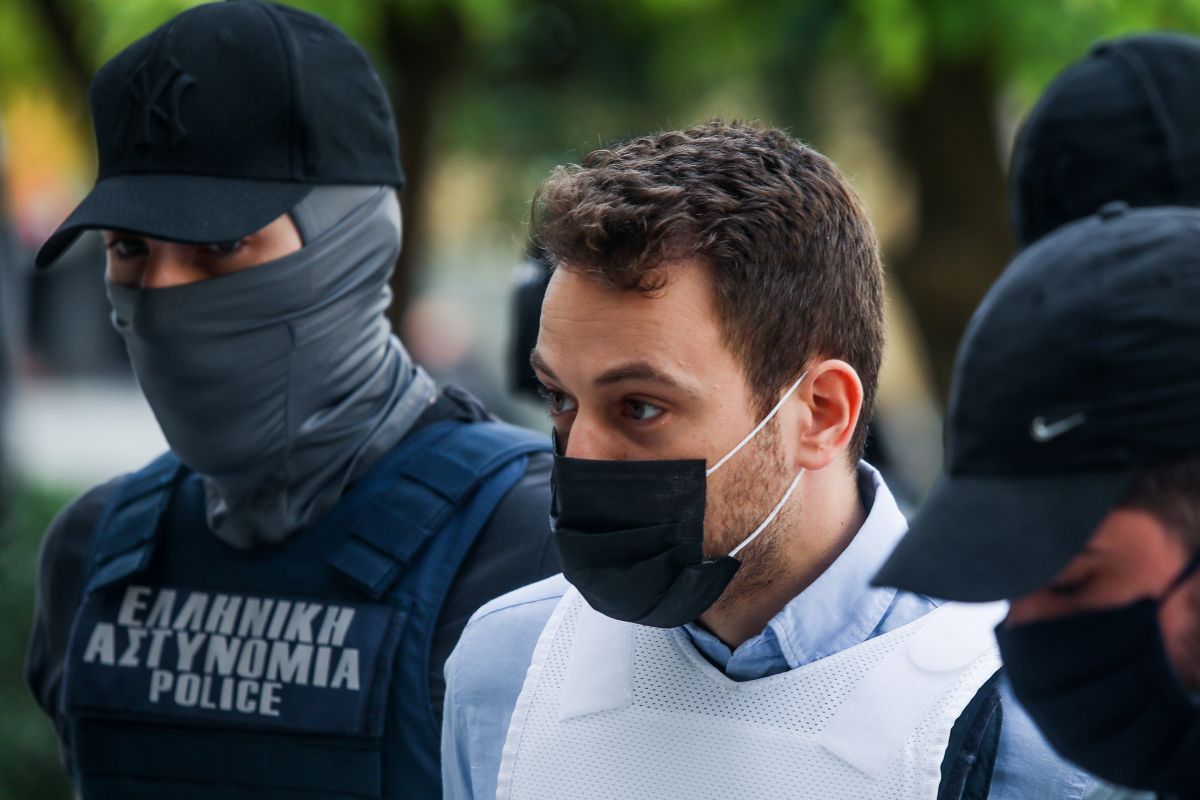 Γλυκά Νερά: Τι ζήτησε ο πιλότος στην απολογία του