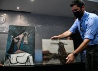 Πικάσο – Εθνική Πινακοθήκη: Χρυσοχοΐδης και Μενδώνη εξηγούν πως εξιχνιάστηκε η ληστεία