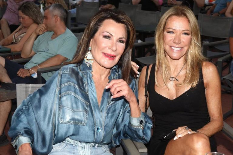 Γιάννα Αγγελοπούλου και Μαριάννα Λάτση μαζί στα μπουζούκια