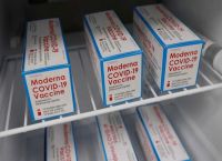 CoronaVirus: Εμβόλια της Moderna αγοράζει η Ε.Ε