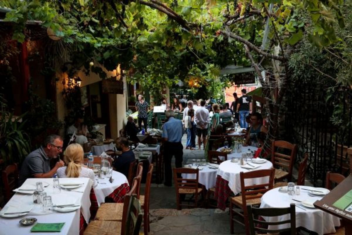 Προνόμια εμβολιασμένων: Διασκέδαση δύο ταχυτήτων