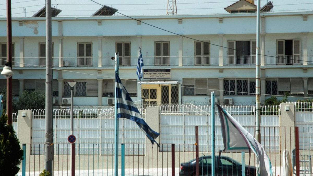 Γλυκά Νερά: Με ποιους θα είναι στο ίδιο κελί ο πιλότος