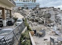 Κατάρρευση κτιρίου στο Μαϊάμι: 3 νεκροί, 12 τραυματίες και 99 αγνοούμενοι Κατάρρευση κτιρίου στο Μαϊάμι: 3 νεκροί, 12 τραυματίες και 99 αγνοούμενοι