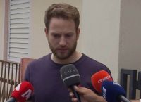 Γλυκά Νερά: Ο πιλότος παρουσίαζε την εικόνα της χαρούμενης οικογένειας