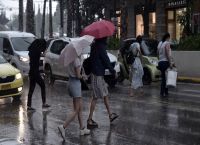 Καιρός στην Αθήνα: Διακοπή ρεύματος λόγω κακοκαιρίας στα βόρεια προάστια