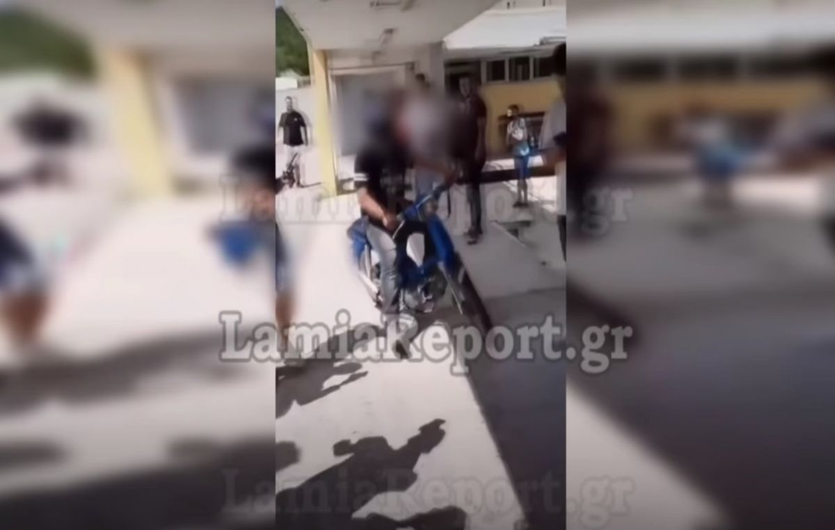 Λαμία: Μαθητής μπήκε με το μηχανάκι στο σχολείο