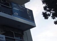 Τρικάκια και πανό του Ρουβίκωνα έξω από το γραφείο του Γιάννη Λοβέρδου Τρικάκια και πανό του Ρουβίκωνα έξω από το γραφείο του Γιάννη Λοβέρδου