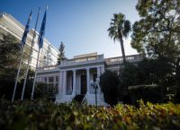 Ανασχηματισμός: Καμπανάκι στο Μαξίμου από τις δημοσκοπήσεις – Αντίστροφη μέτρηση μέχρι τη ΔΕΘ