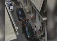 Πετράλωνα: Η ΕΛΑΣ πολιορκεί το σπίτι βιαστή