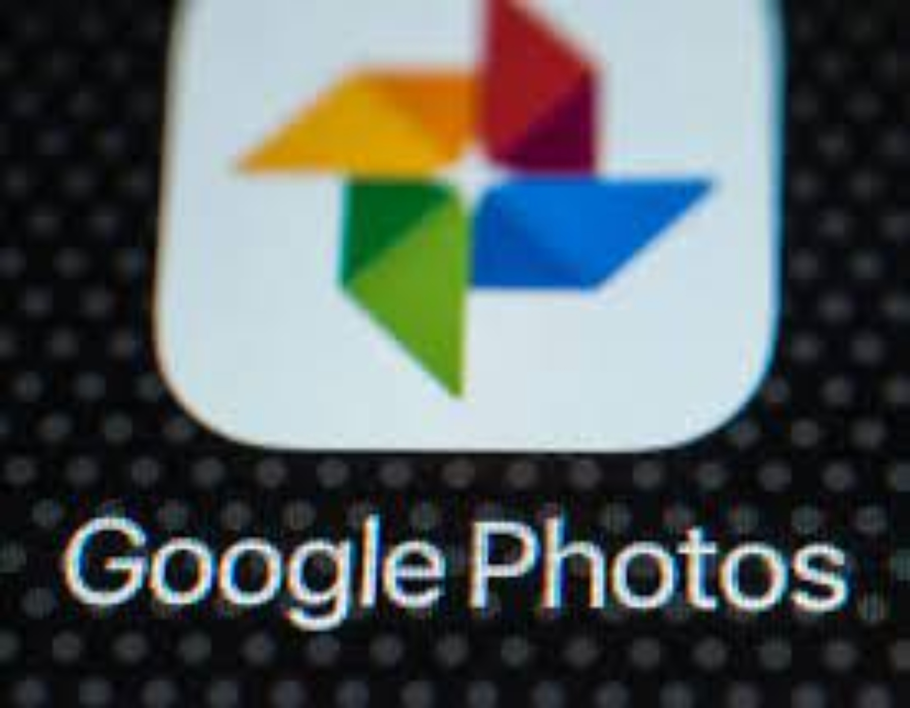 Google Photos: Ο λόγος που κάποιοι έχουν ακόμη απεριόριστο χώρο