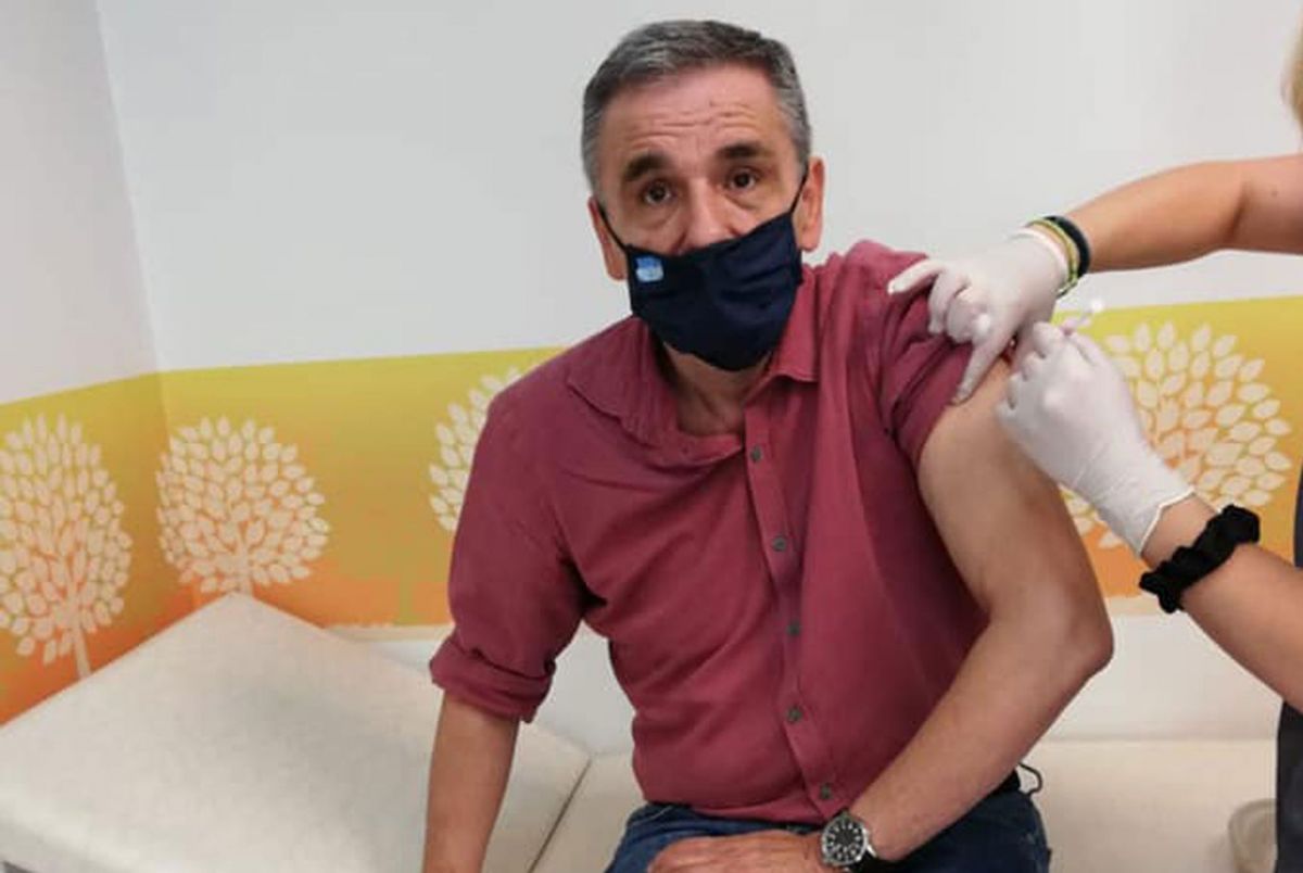 Τσακαλώτος εμβόλιο: Έκανε την δεύτερη δόση