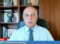 Τζανάκης: Οι Έλληνες εμπιστεύονται τα εμβόλια