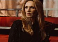 Η Εβελίνα Παπούλια με ανύπαρκτο μπικίνι