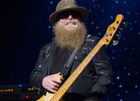 Πέθανε ο μπασίστας των ZZ Top Dusty Hill Πέθανε ο μπασίστας των ZZ Top Dusty Hill
