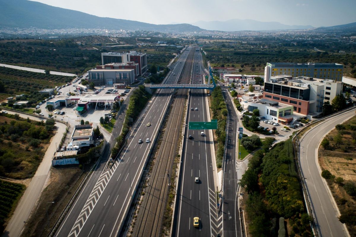 Τροχαίο στην Αττική Οδό: Μποτιλιάρισμα στο σημείο