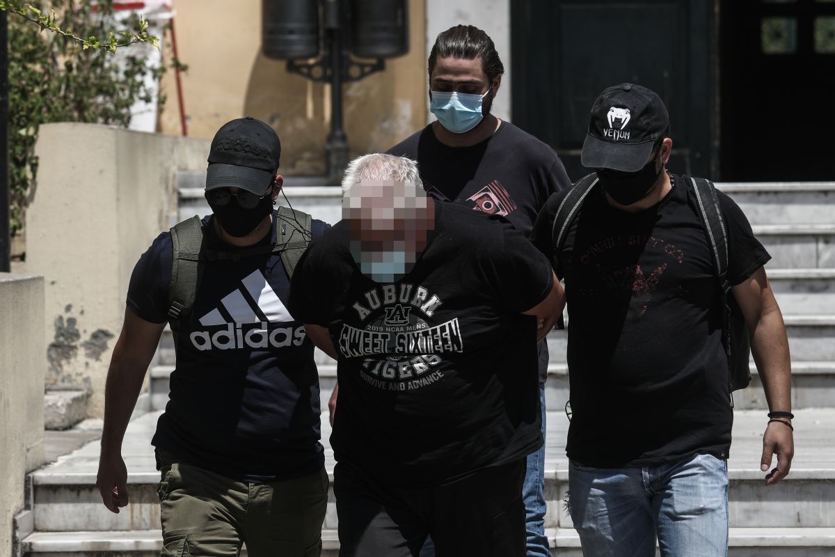 Ηλιούπολη: Αρνείται τα πάντα ο πατέρας της 19χρονης
