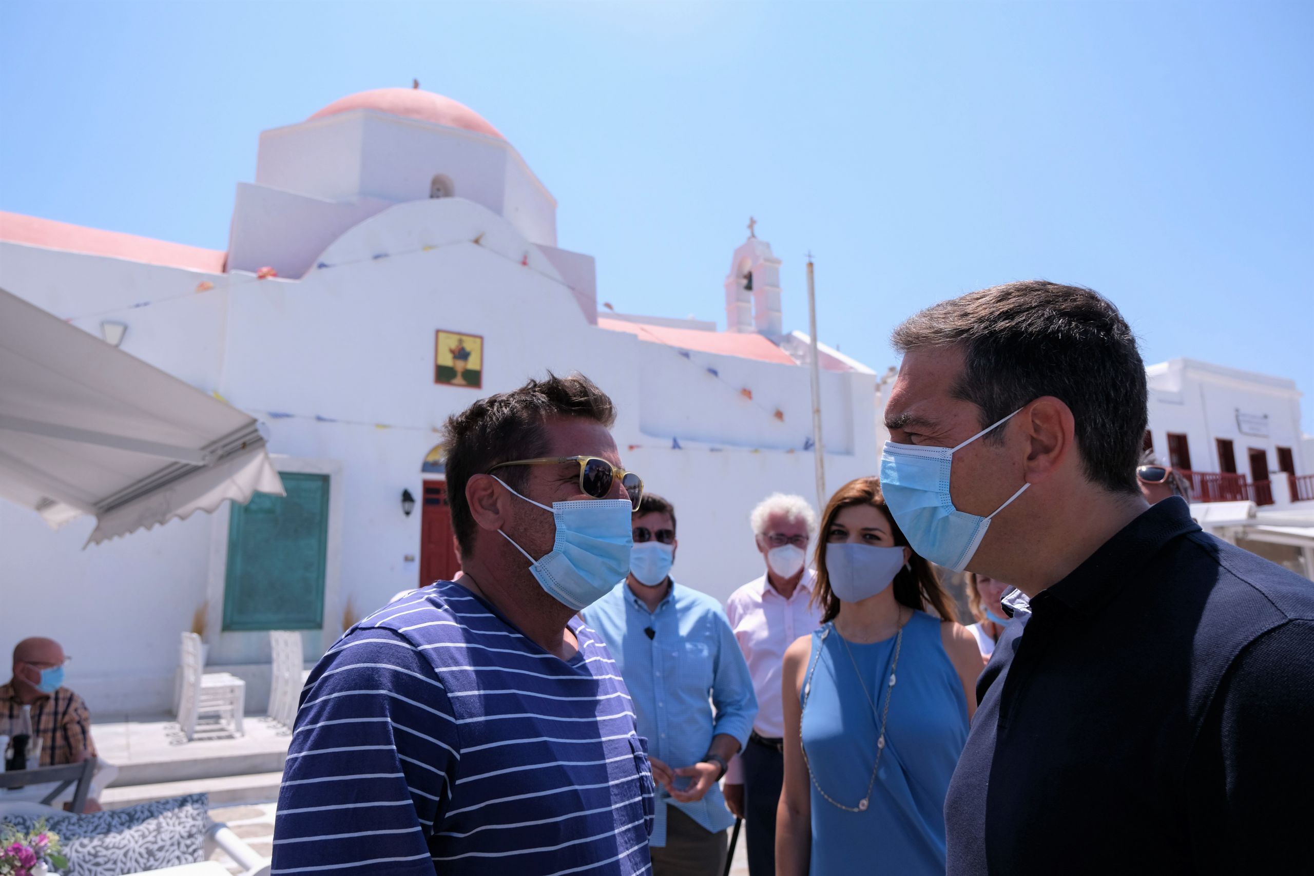 Τσίπρας Μύκονος: Τα νησιά είναι ασφαλής προορισμός