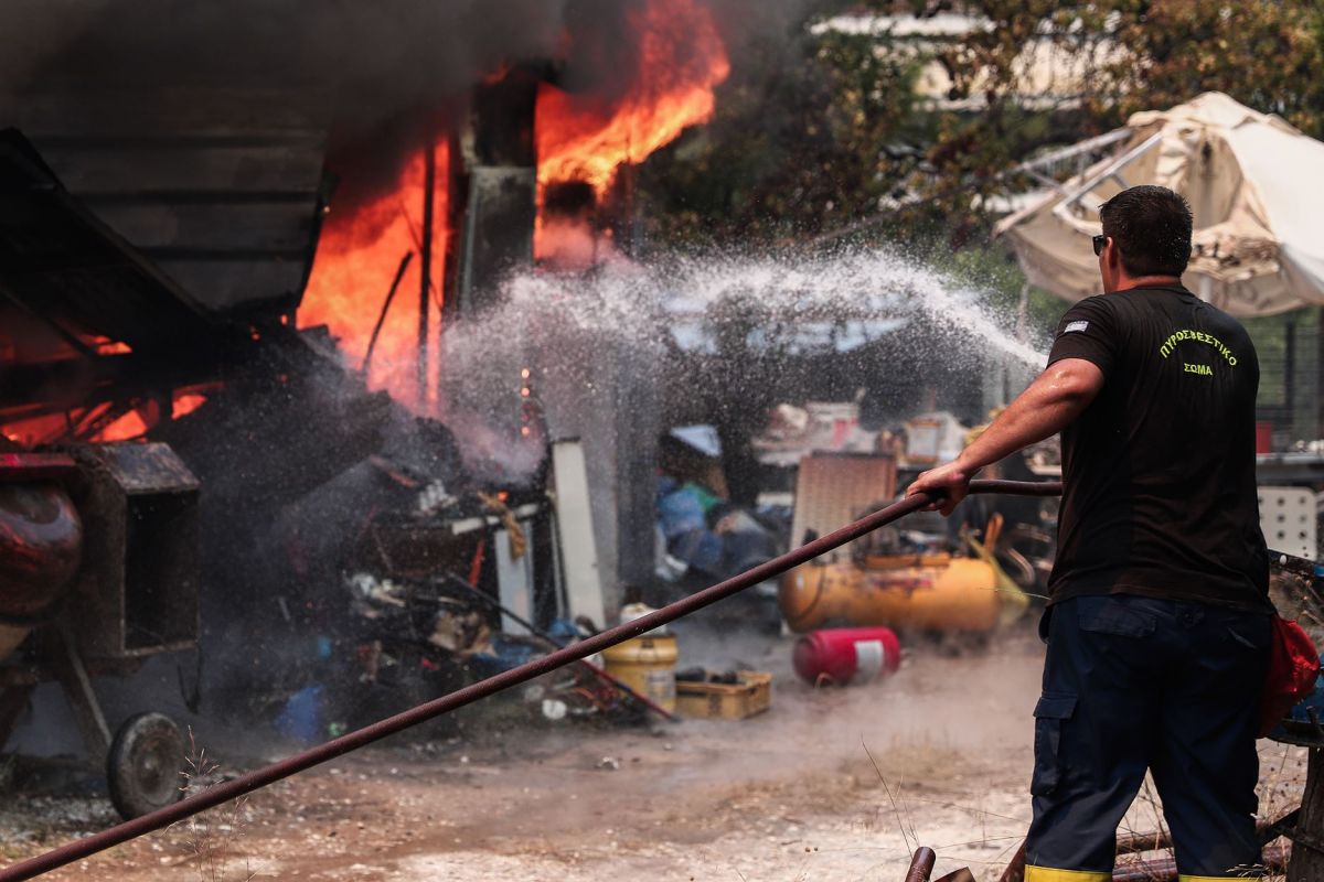 Σταμάτα: Καλύτερη η εικόνα της φωτιάς