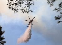 Φωτιά τώρα στη Βαρυμπόμπη