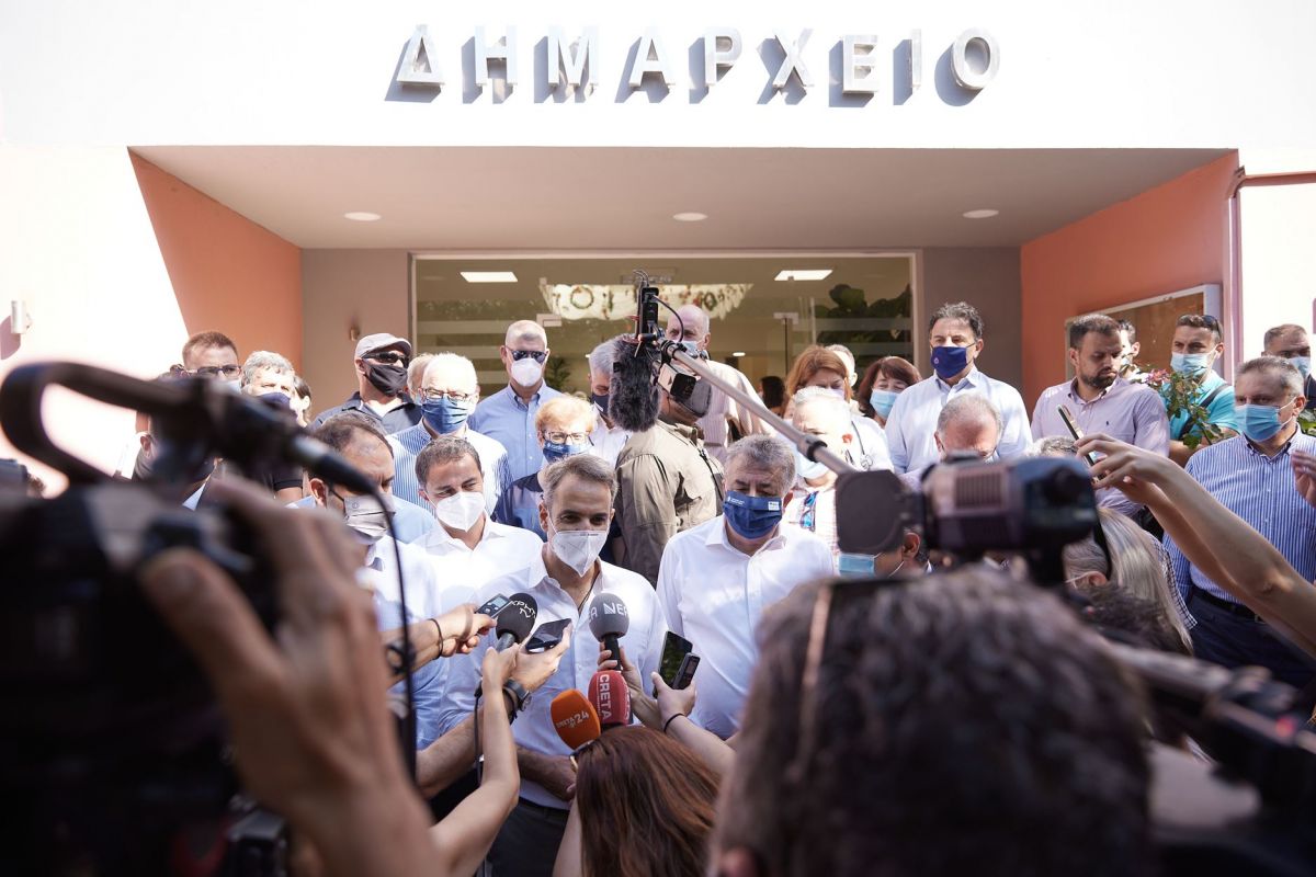 Μητσοτάκης: Το εμβόλιο είναι ασφαλές – Σπεύστε όλοι να εμβολιαστείτε