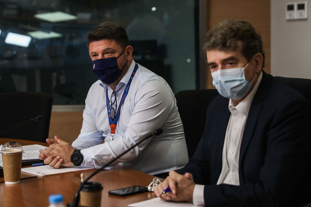Καύσωνας: Έρχονται μέτρα για τους εργαζόμενους