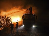Φωτιά στην Αχαΐα: Μαίνεται η μάχη με τις φλόγες – Ποιοι δρόμοι παραμένουν κλειστοί Φωτιά στην Αχαΐα: Μαίνεται η μάχη με τις φλόγες – Ποιοι δρόμοι παραμένουν κλειστοί