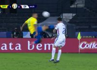 Βραζιλία – Χιλή: Η αδιανόητη καρατιά του Ζεσούς στο πρόσωπο του Μένα