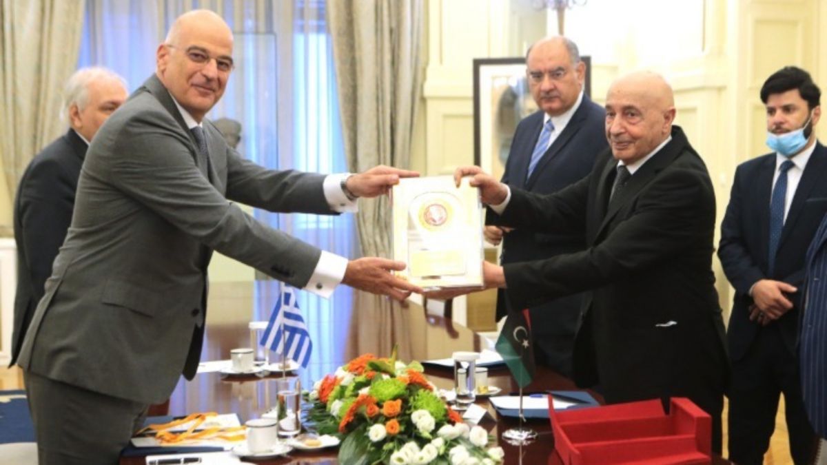 Συνάντηση Δένδια – Σάλεχ: Άκυρα τα μνημόνια